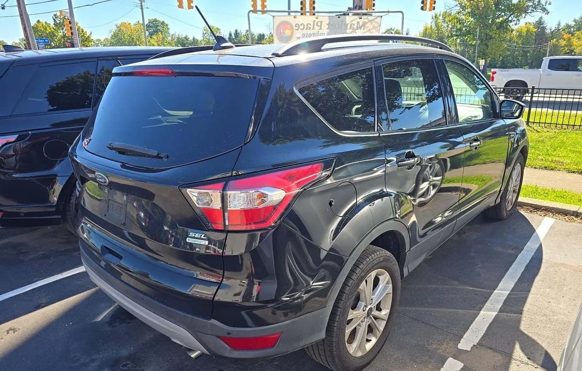 2018 FORD ESCAPE SEL 4