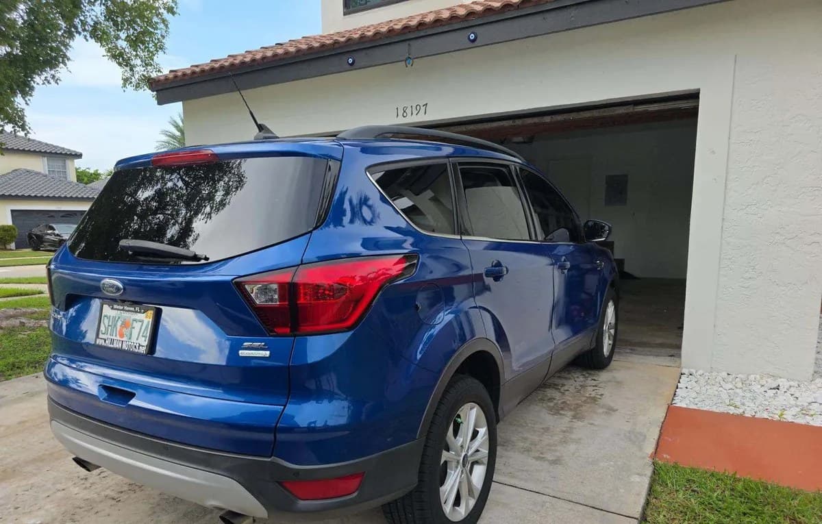 2019 FORD ESCAPE SEL 4