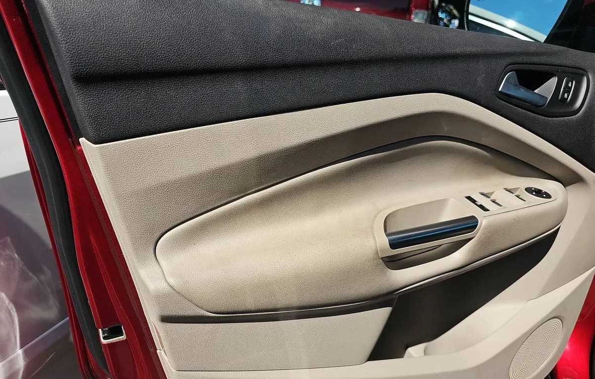 2019 FORD ESCAPE SEL 6