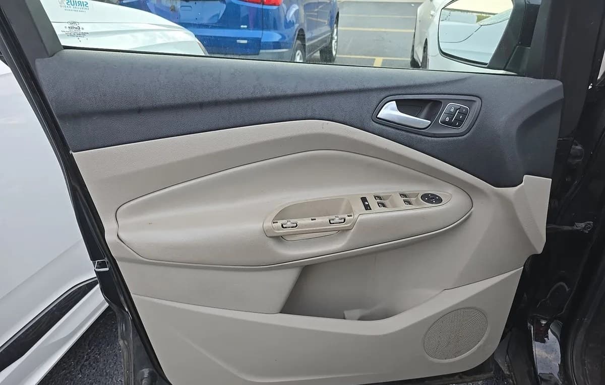 2017 FORD ESCAPE TITANIUM 6