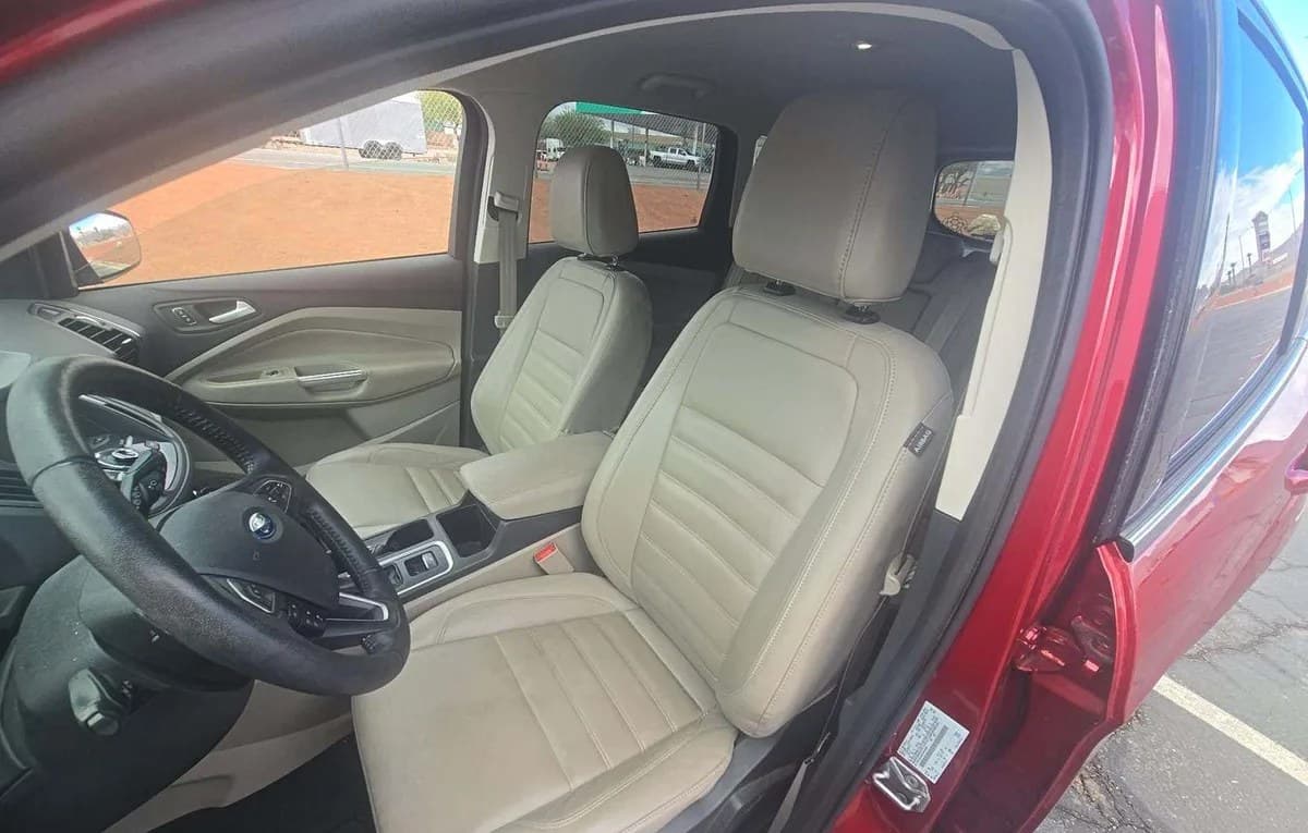 2017 FORD ESCAPE TITANIUM 4