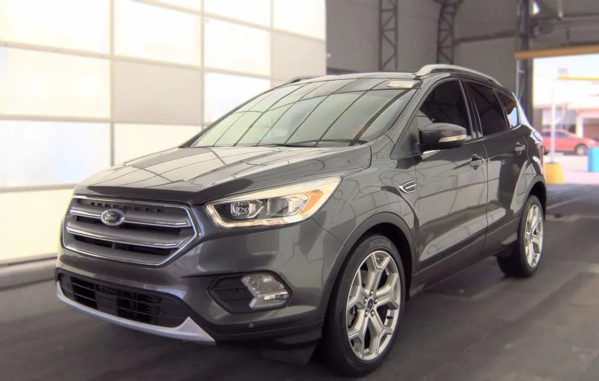 2019 FORD ESCAPE TITANIUM 2