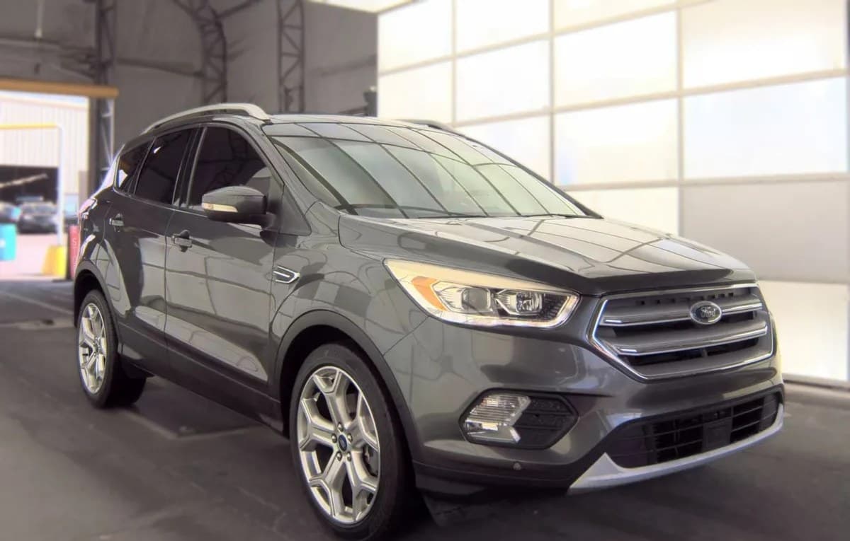 2019 FORD ESCAPE TITANIUM 4