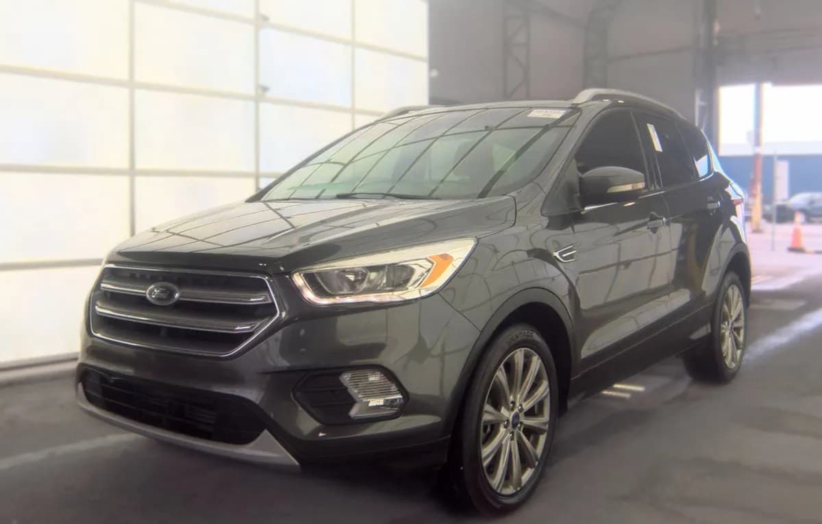 2017 FORD ESCAPE Titanium 2
