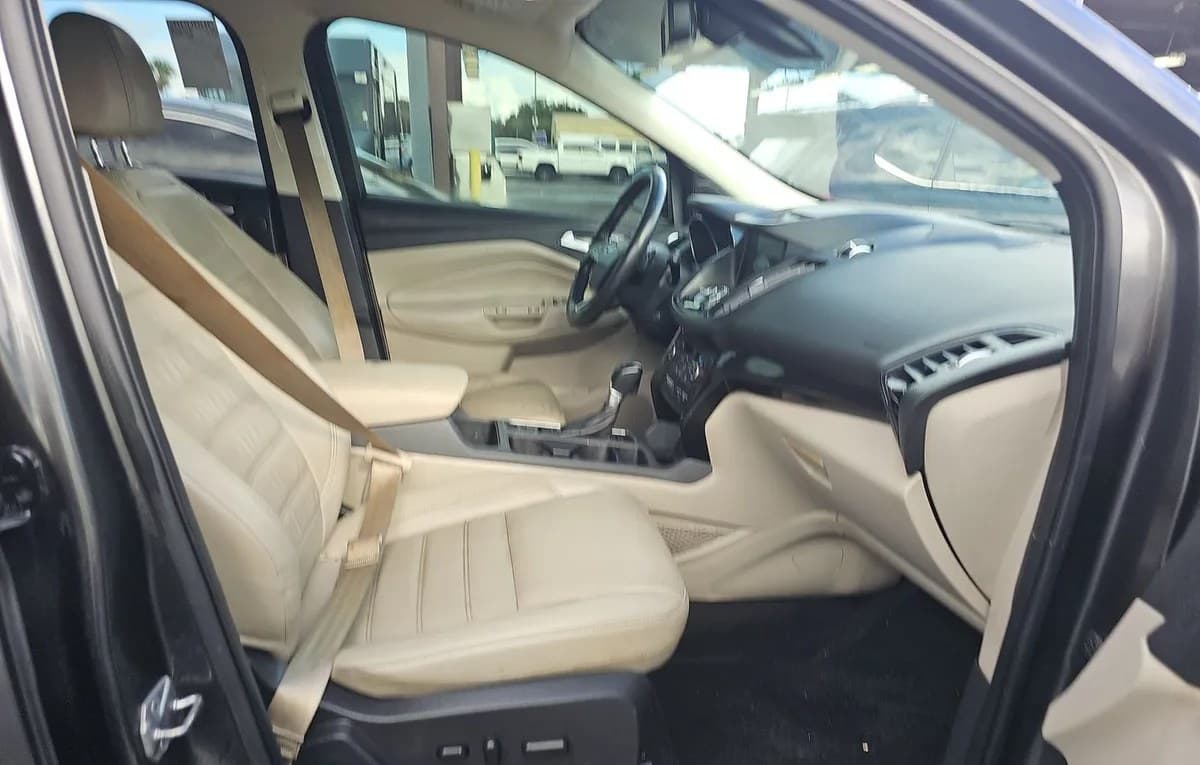 2017 FORD ESCAPE Titanium 5