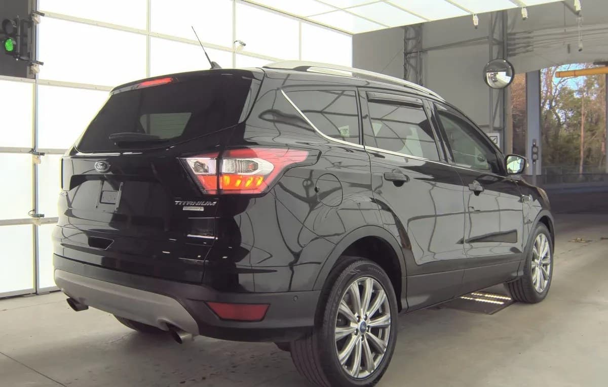 2018 FORD ESCAPE Titanium 2