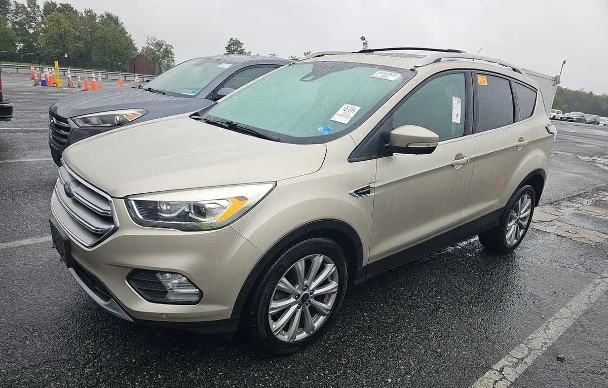 2017 FORD ESCAPE TITANIUM 2
