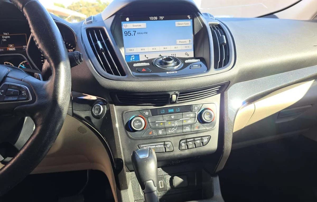 2017 FORD ESCAPE TITANIUM 7