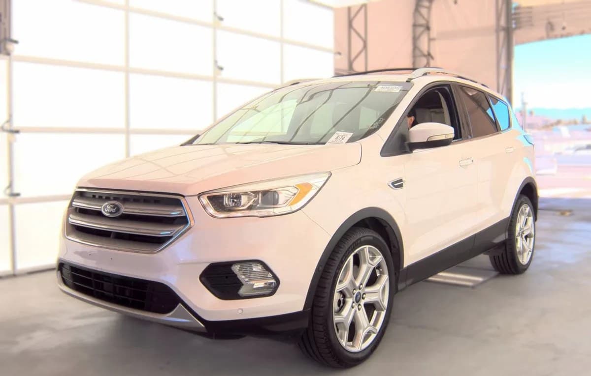 2019 FORD ESCAPE Titanium 2