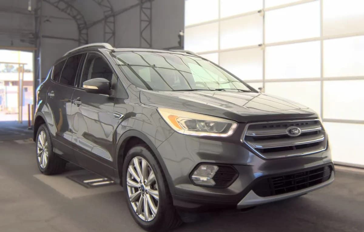 2017 FORD ESCAPE Titanium 3