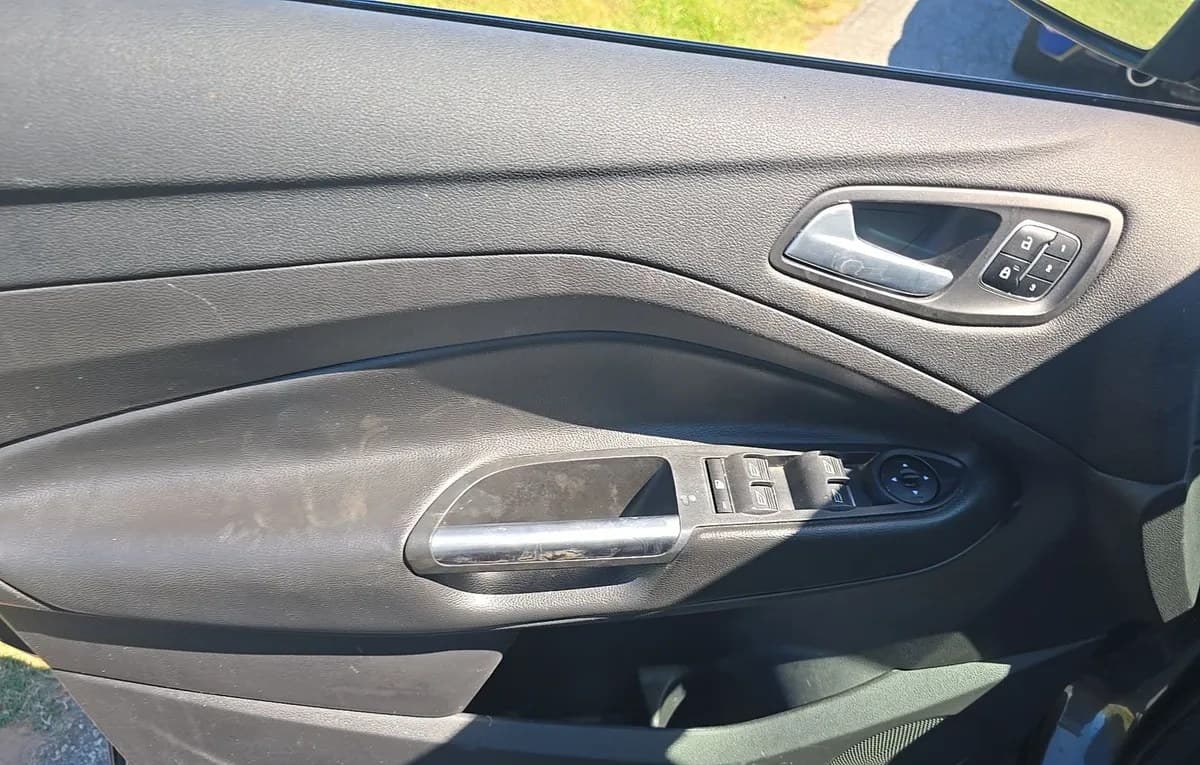2017 FORD ESCAPE Titanium 5