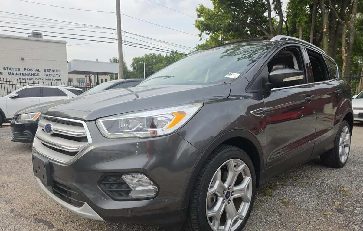 2019 FORD ESCAPE Titanium 2