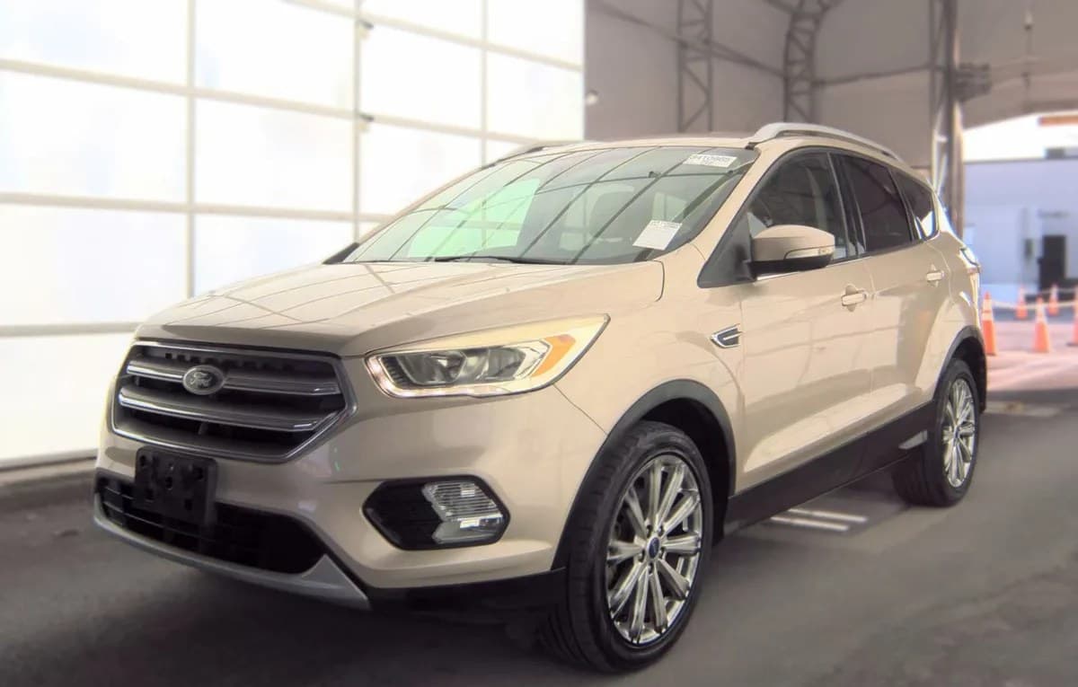 2017 FORD ESCAPE Titanium 2