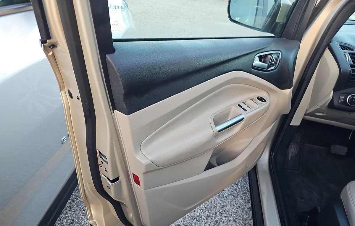2017 FORD ESCAPE Titanium 6