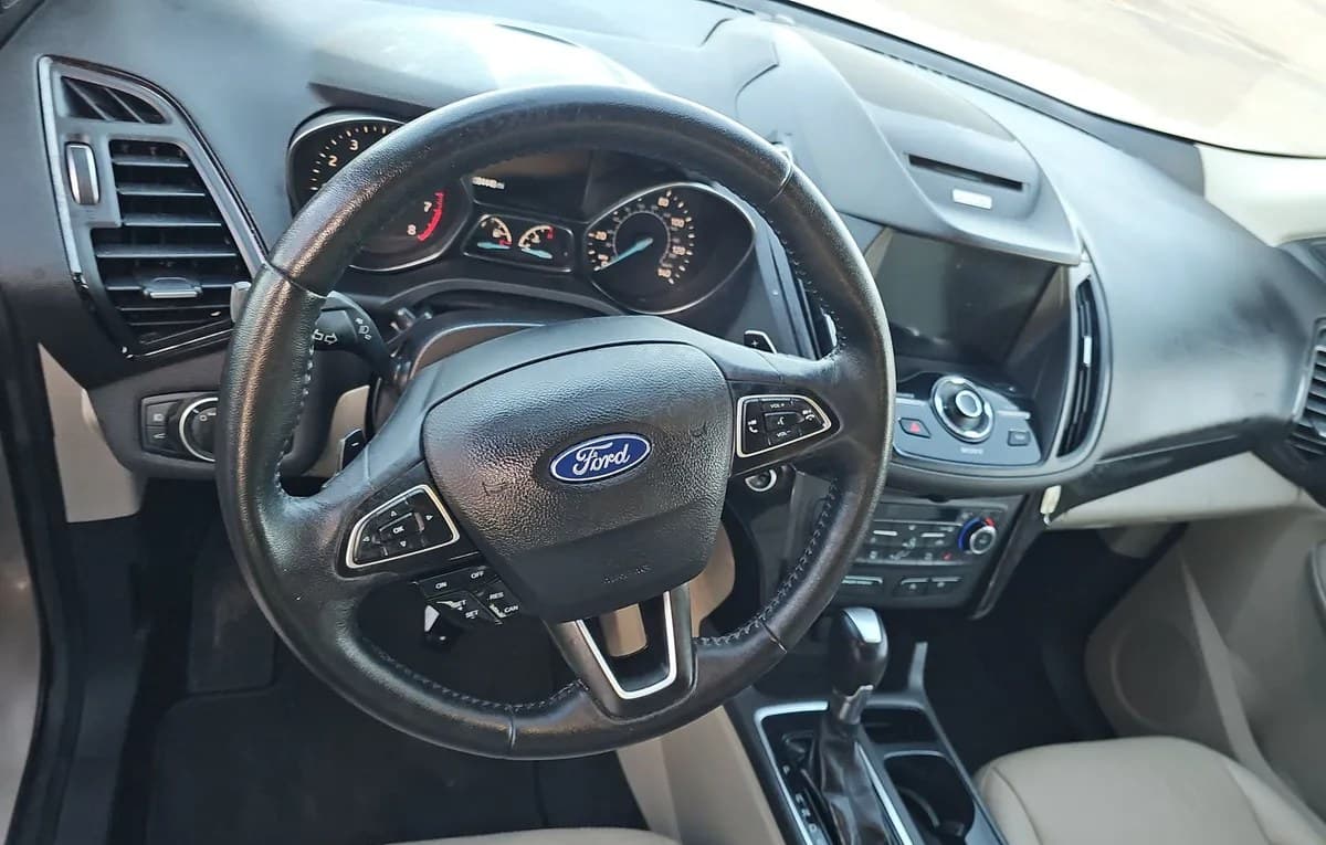 2017 FORD ESCAPE Titanium 7