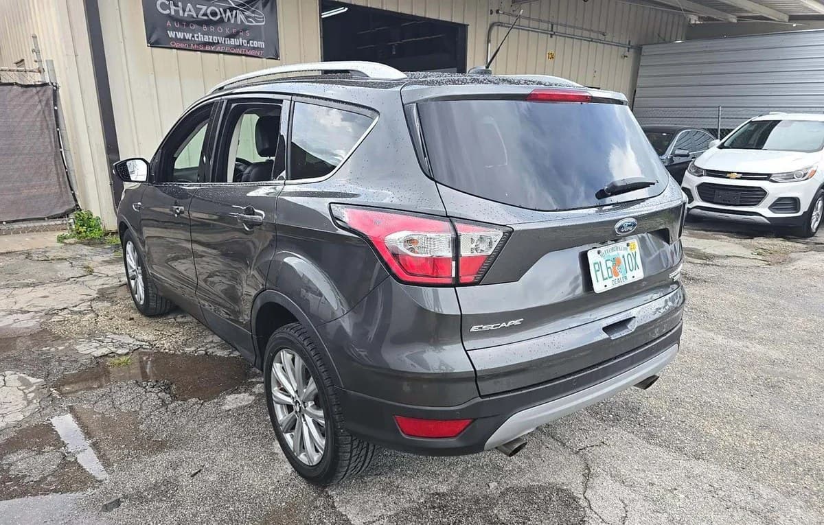 2017 FORD ESCAPE Titanium 3