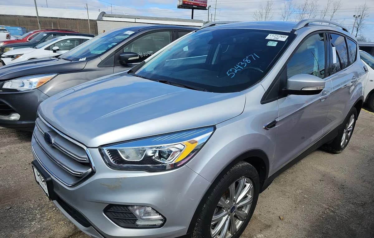 2017 FORD ESCAPE Titanium 2