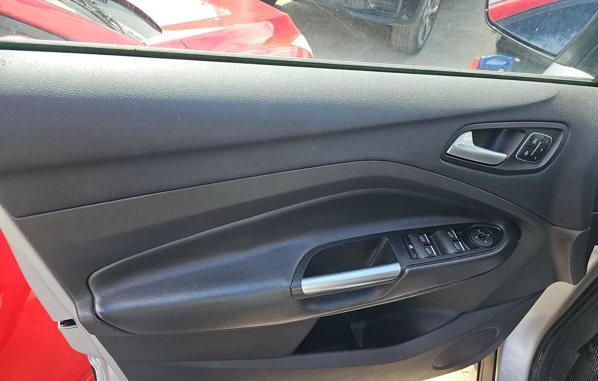 2017 FORD ESCAPE Titanium 6