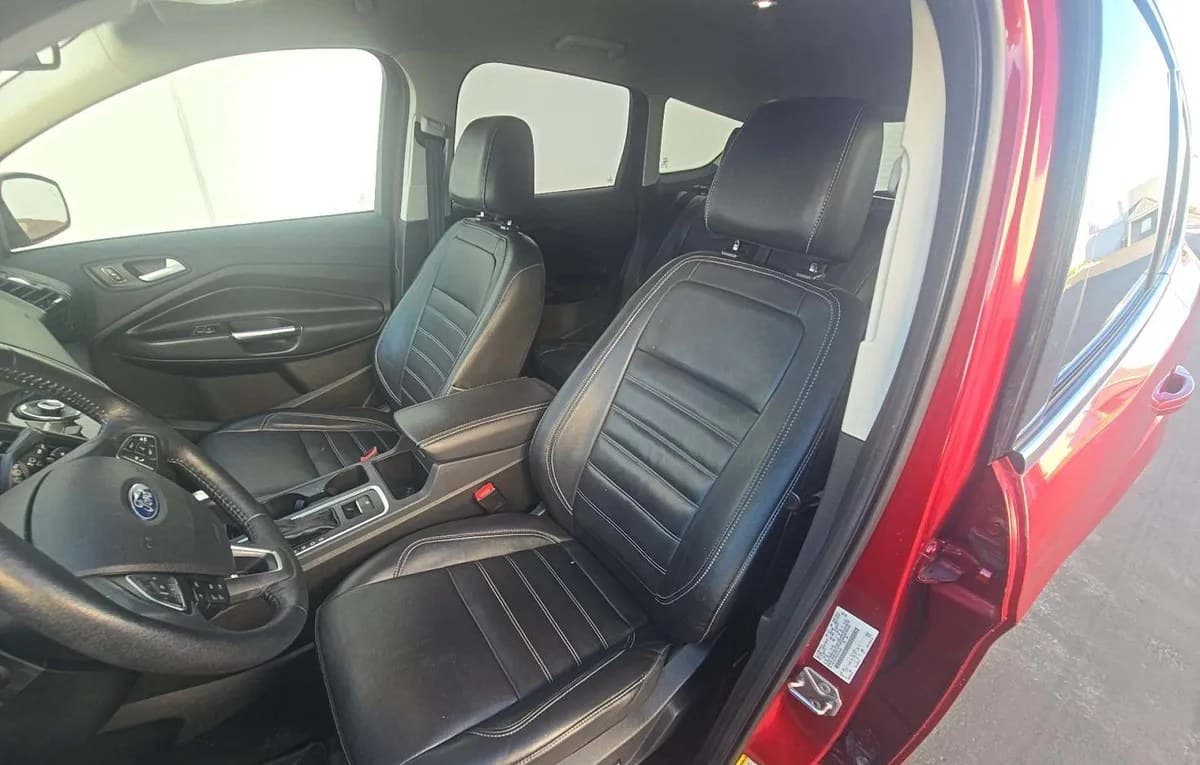 2017 FORD ESCAPE TITANIUM 4