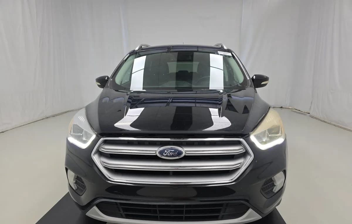 2017 FORD ESCAPE Titanium 2