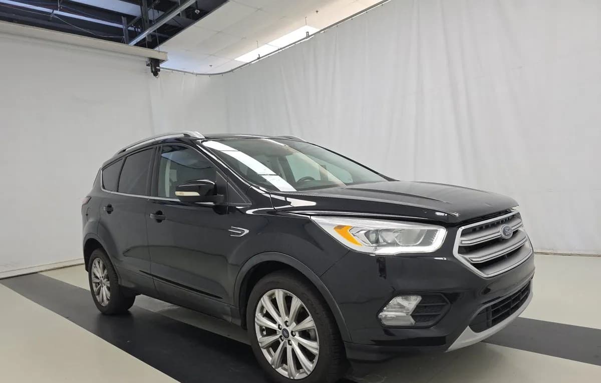 2017 FORD ESCAPE Titanium 3