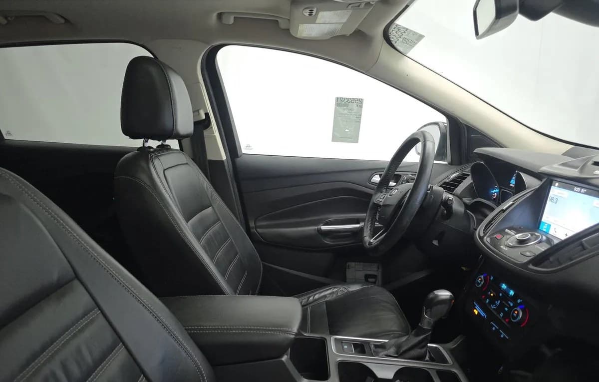 2017 FORD ESCAPE Titanium 4