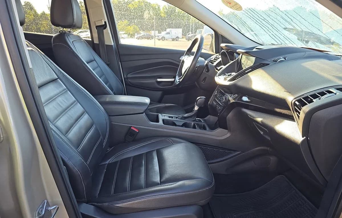 2017 FORD ESCAPE Titanium 4