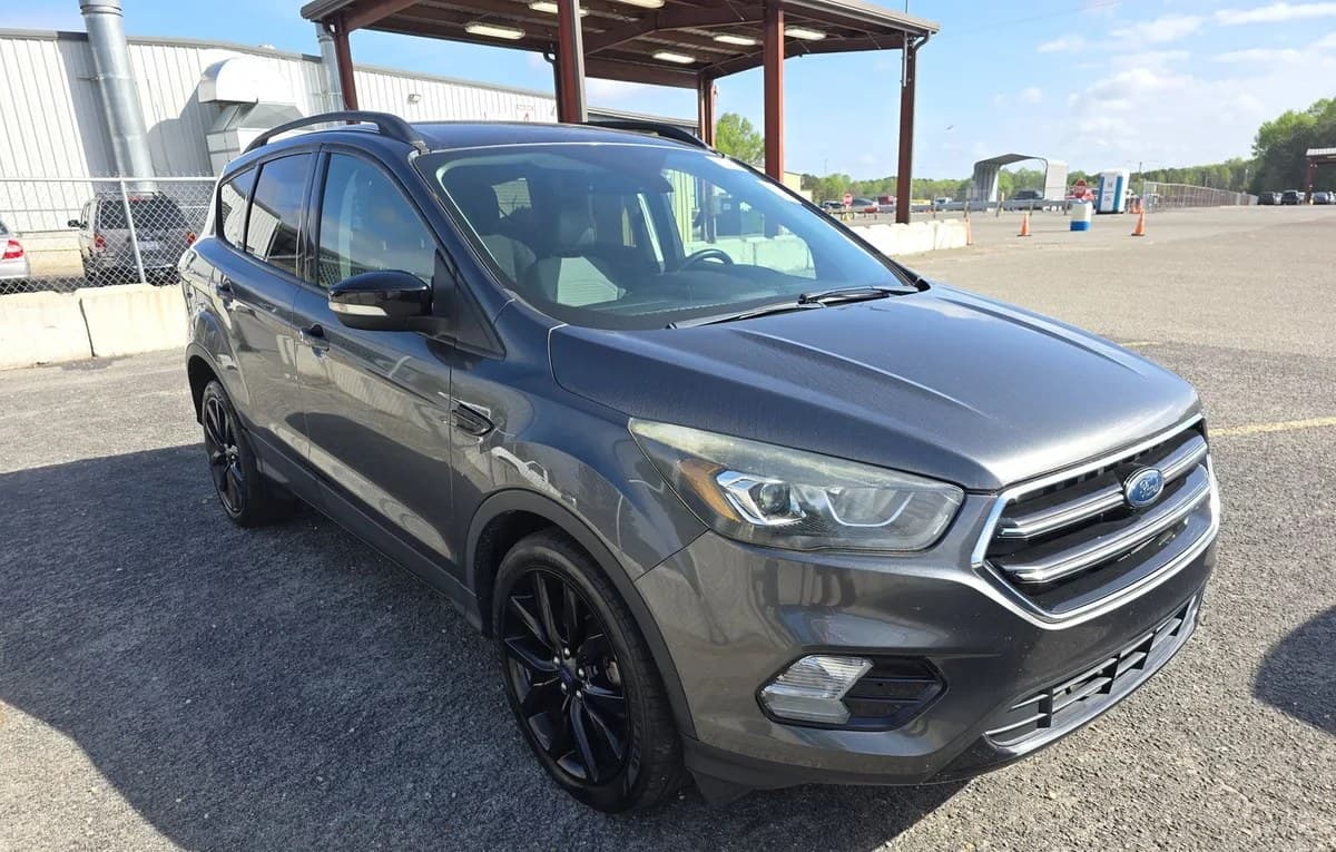 2017 FORD ESCAPE Titanium 3
