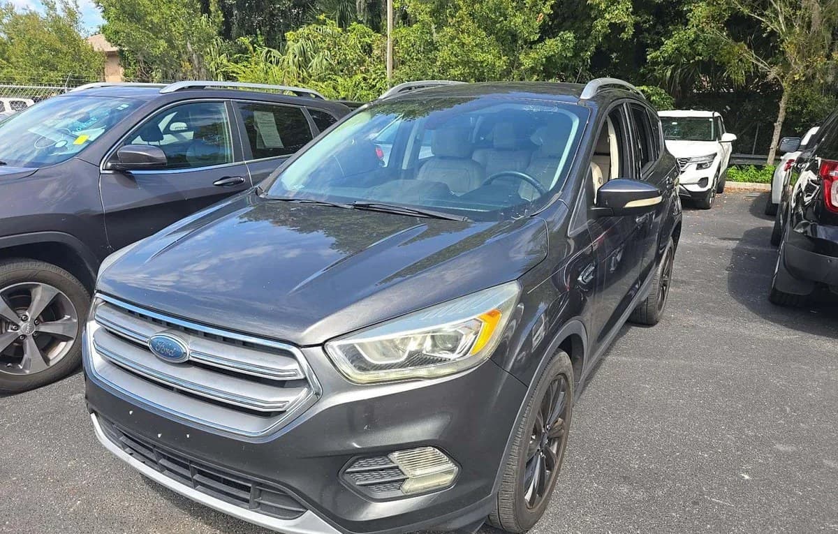 2017 FORD ESCAPE TITANIUM 2