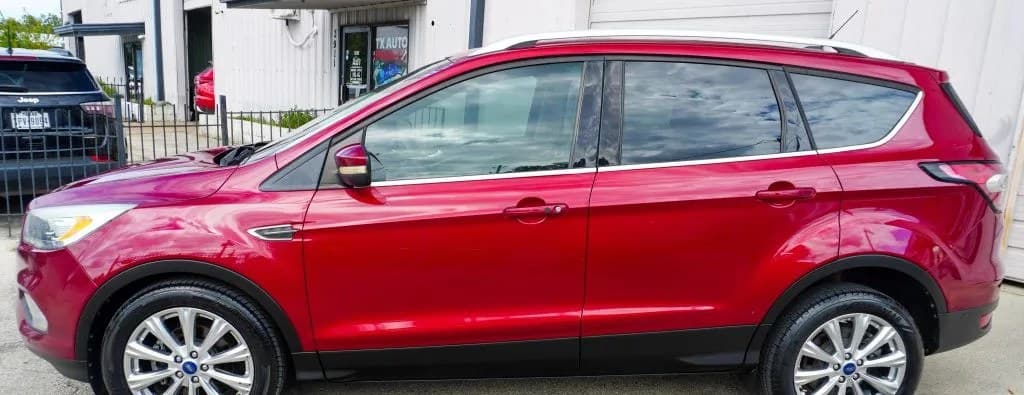2017 FORD ESCAPE TITANIUM 4