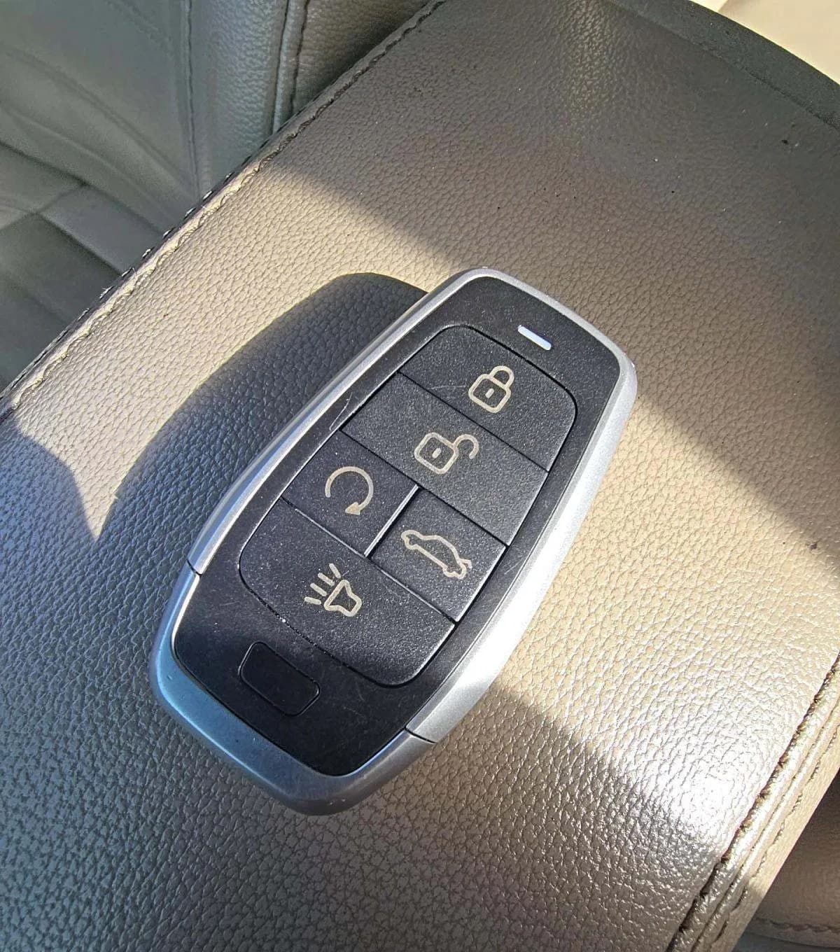 2017 FORD ESCAPE TITANIUM 5