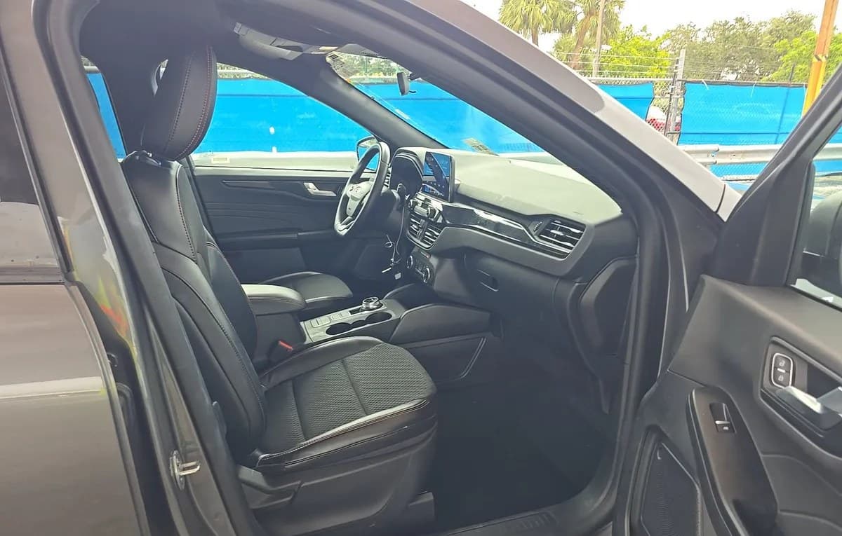 2025 FORD ESCAPE ST-LINE 5