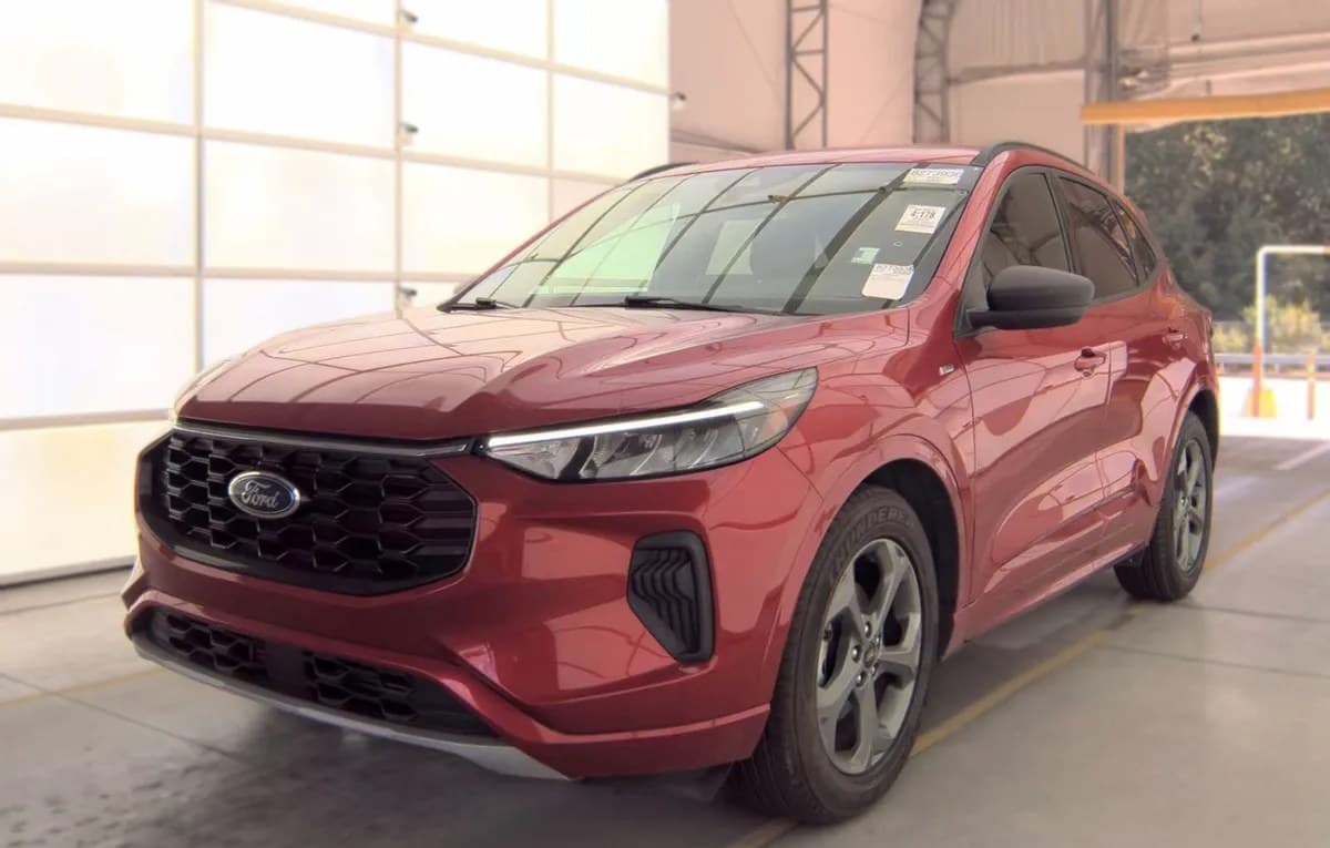 2024 FORD ESCAPE ST-Line 2