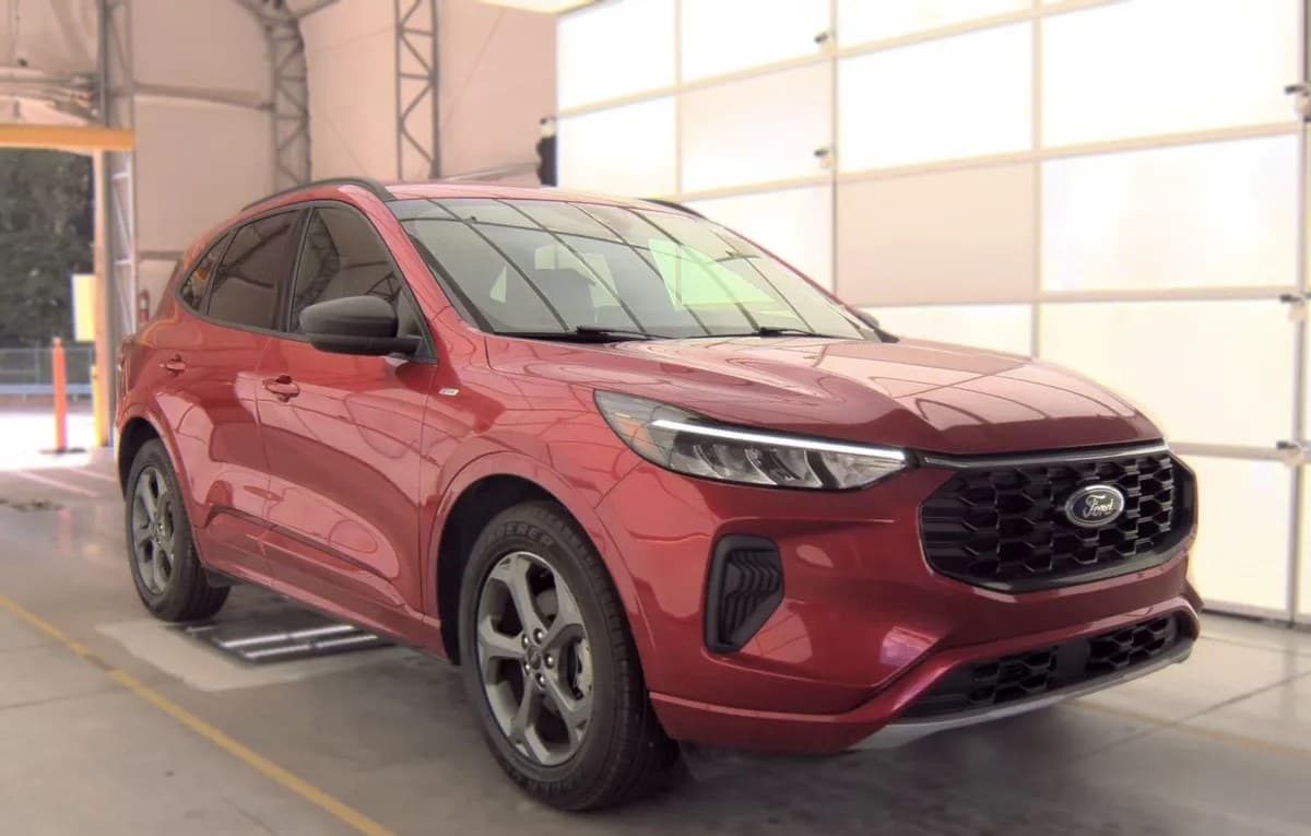 2024 FORD ESCAPE ST-Line 4