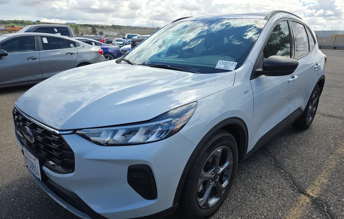 2025 FORD ESCAPE ST-Line 2