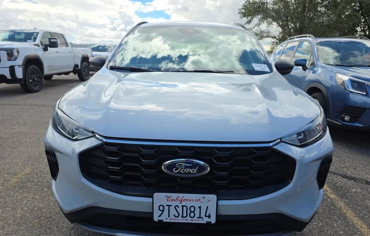 2025 FORD ESCAPE ST-Line 3