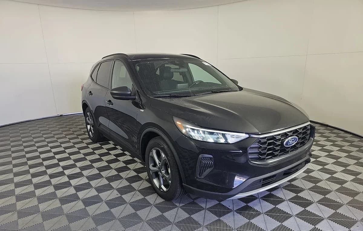 2025 FORD ESCAPE ST-Line 4