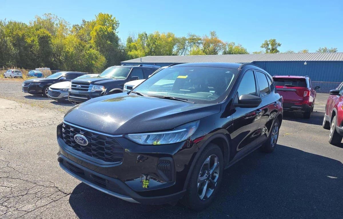 2025 FORD ESCAPE ST-Line 2