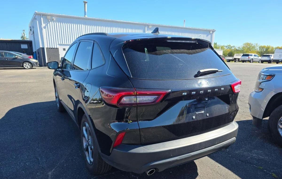 2025 FORD ESCAPE ST-Line 3