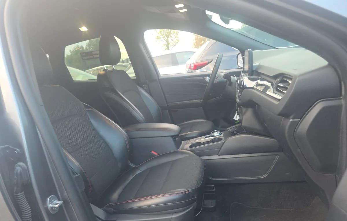 2025 FORD ESCAPE ST-LINE 5