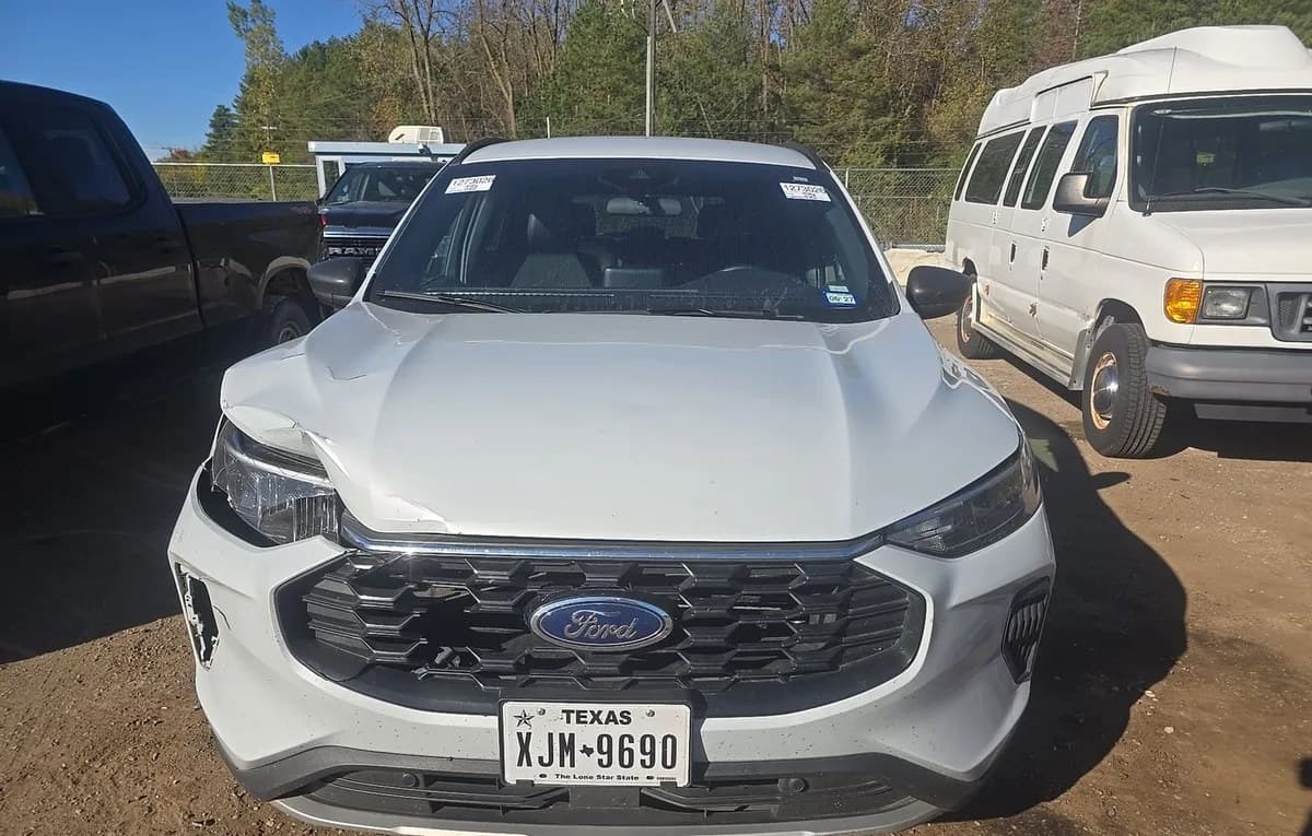 2025 FORD ESCAPE ST-LINE 3