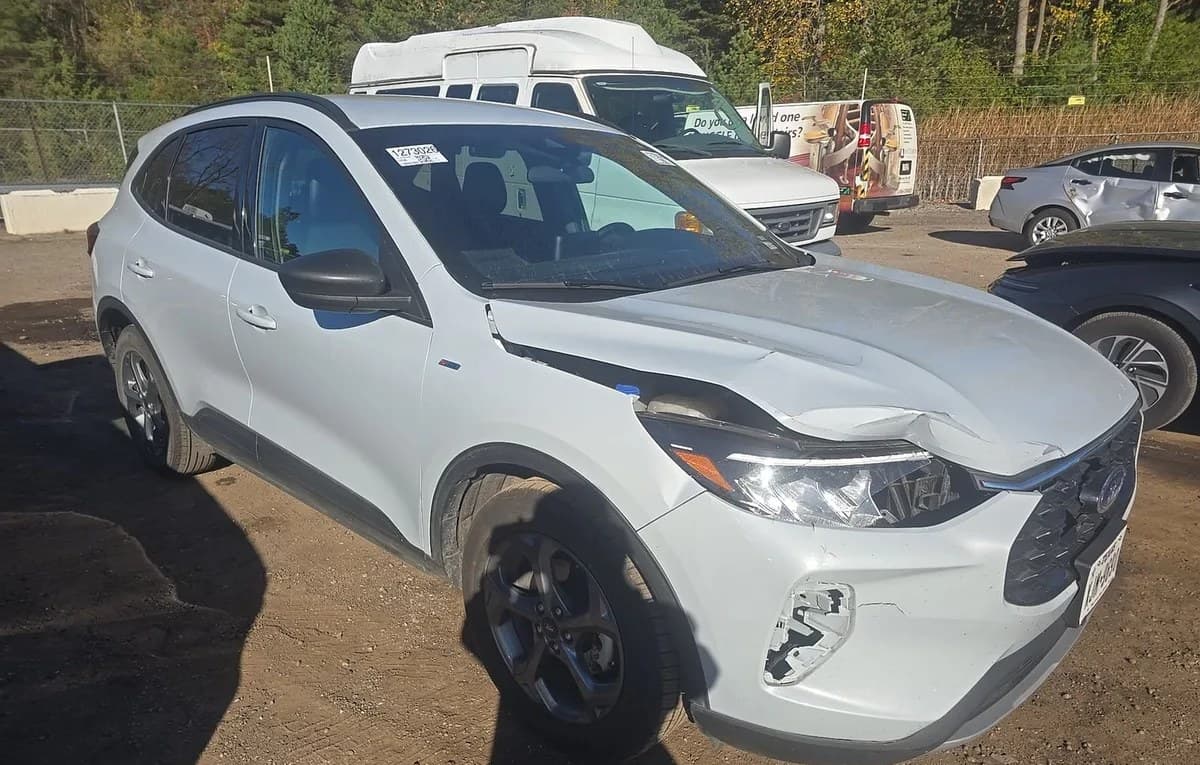 2025 FORD ESCAPE ST-LINE 4