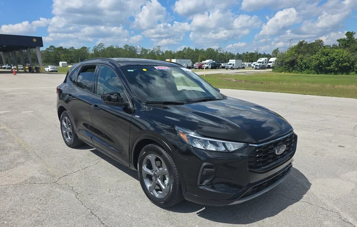 2023 FORD ESCAPE ST-LINE 4