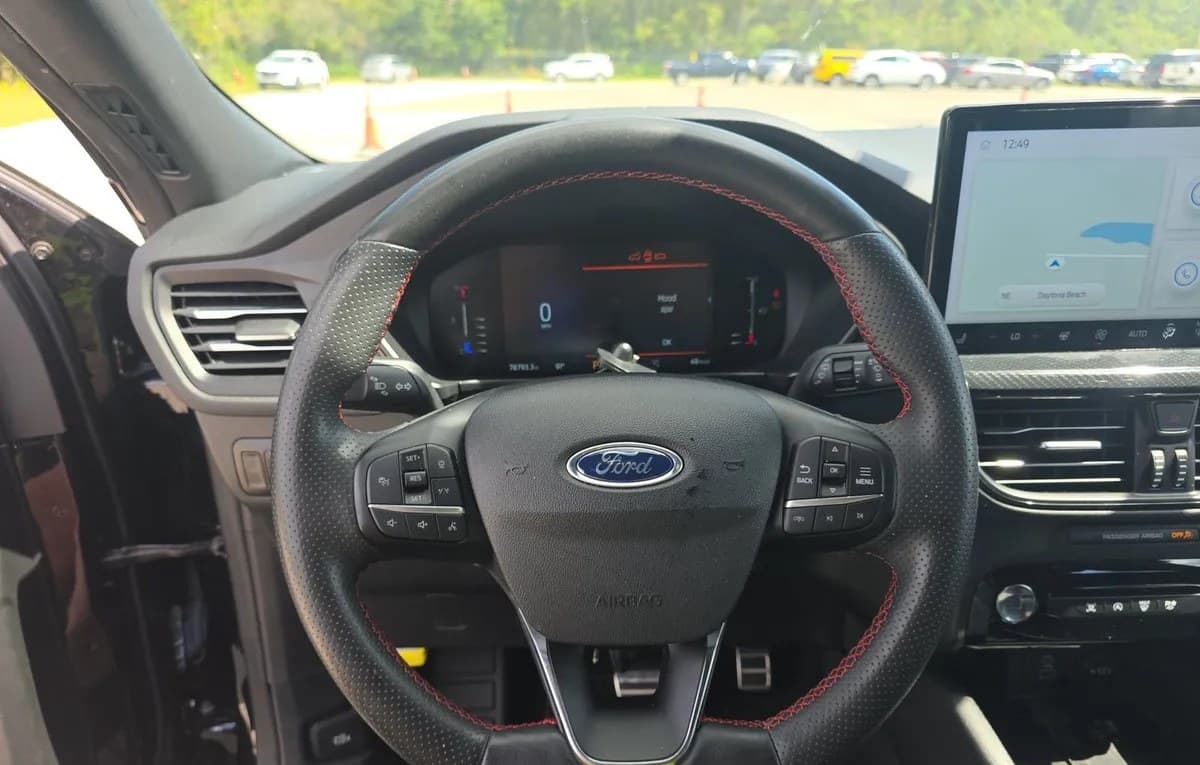 2023 FORD ESCAPE ST-LINE 7