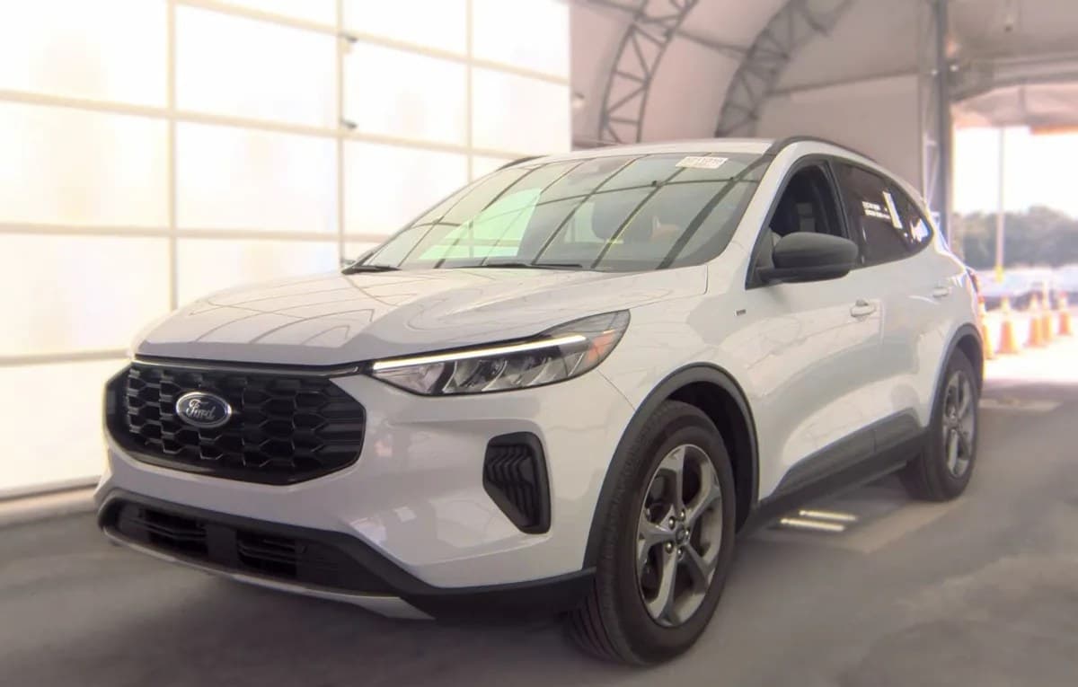 2025 FORD ESCAPE ST-LINE 2