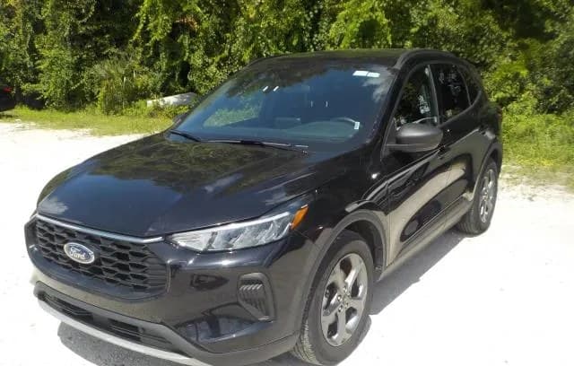 2025 FORD ESCAPE ST-Line 2