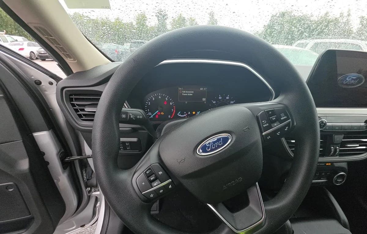 2020 FORD ESCAPE SE 7