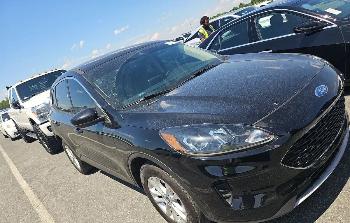 2020 FORD ESCAPE SE 4