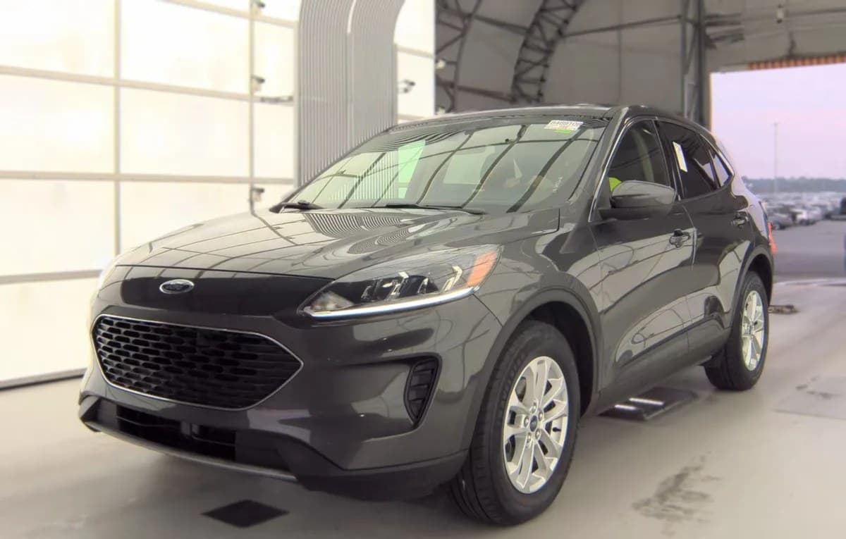 2020 FORD ESCAPE SE 2