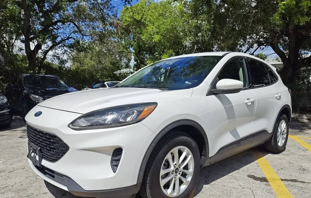 2020 FORD ESCAPE SE 3